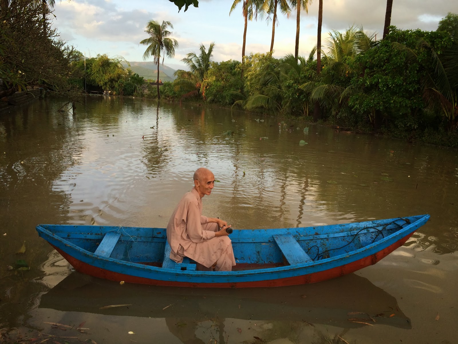 Hoàng Quốc Bảo – Ðêm Sâu Tuệ Sỹ