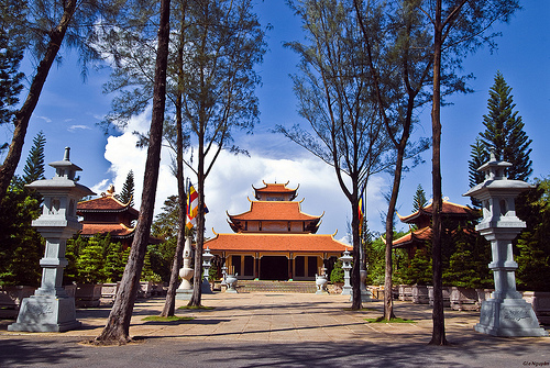 Chùa Xưa Trăng Nước Nơi Nao