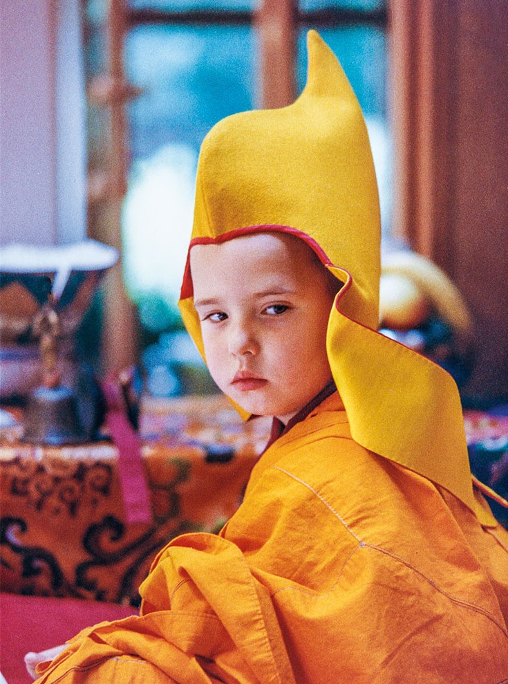 Nguồn Gốc Kỳ Diệu: Cuộc Đời Của Những Ứng Thân Lạt Ma Người Tây Phương